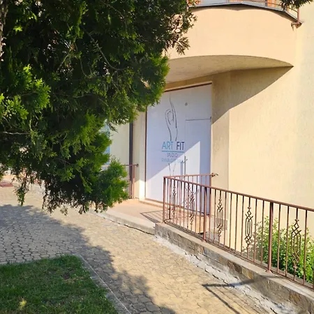 Apartamento уютная с террасой *