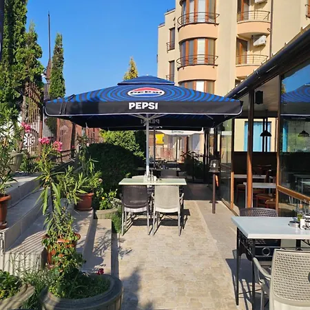 Apartamento уютная с террасой *
